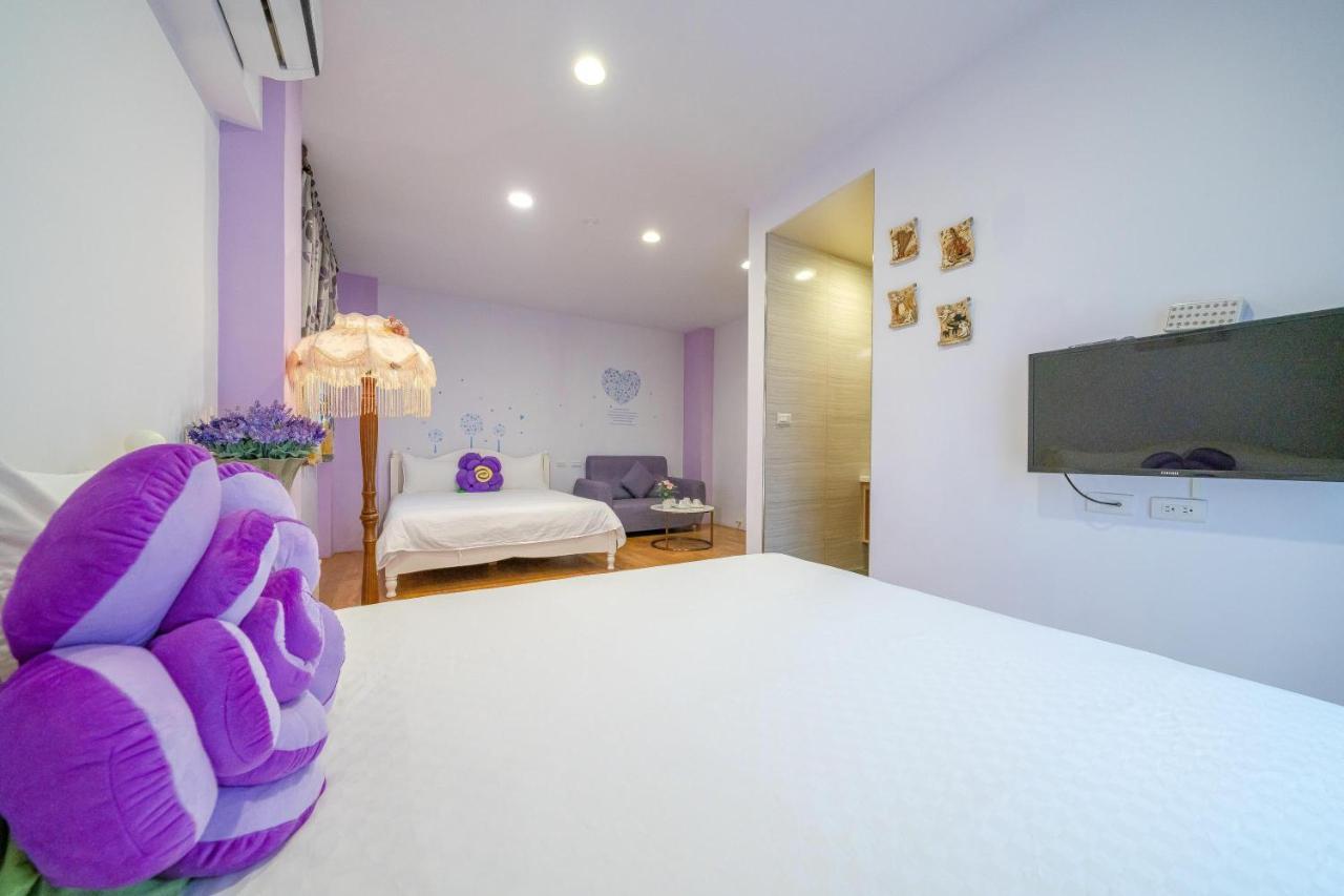 Aurora Castle Guest House Луодонг Екстериор снимка